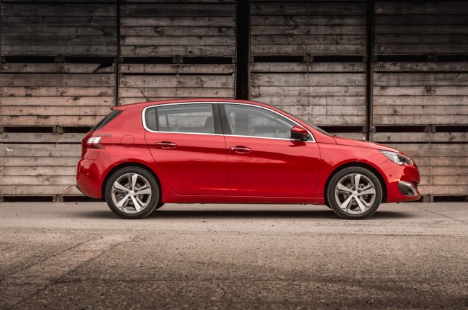 Peugeot 308 by Ross Jukes