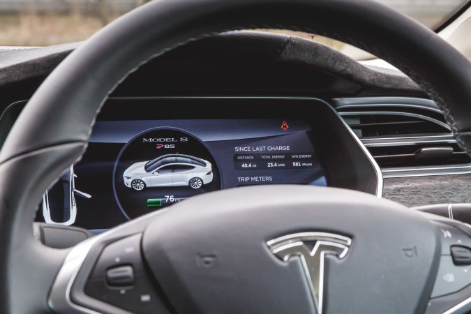 Tesla Model S P85 Birmingham 105