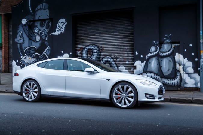 Tesla Model S P85 Birmingham 30