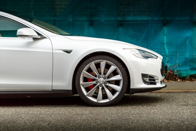 Tesla Model S P85 Birmingham 42