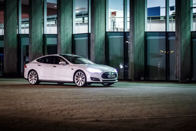 Tesla Model S P85 Birmingham 6