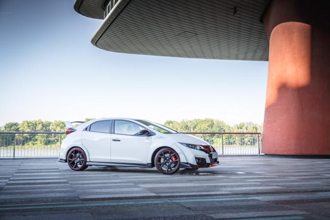 2015 Honda Civic Type R Road 13