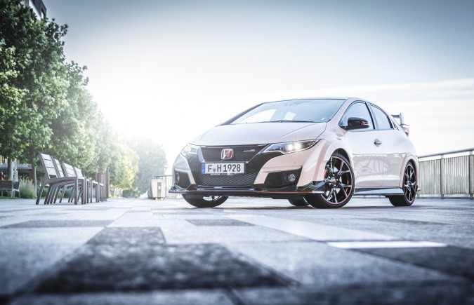 2015 Honda Civic Type R Road 29