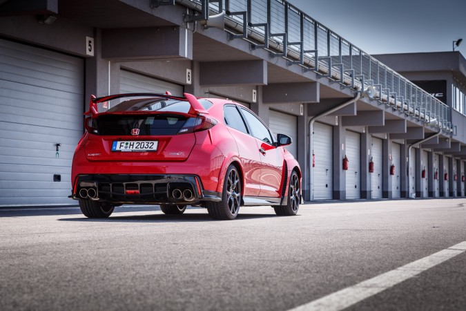 2015 Honda Civic Type R Track 28