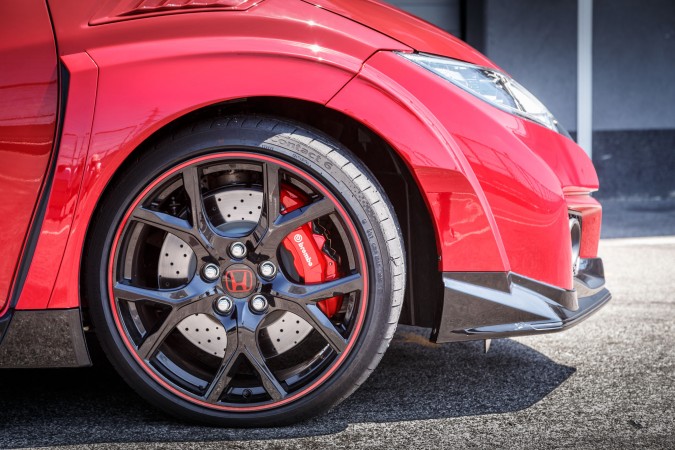 2015 Honda Civic Type R Track 30
