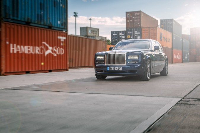 Rolls-Royce Phantom 2015 Feature (10)