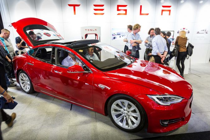 The London Motor Show 2016-82 Model S Tesla