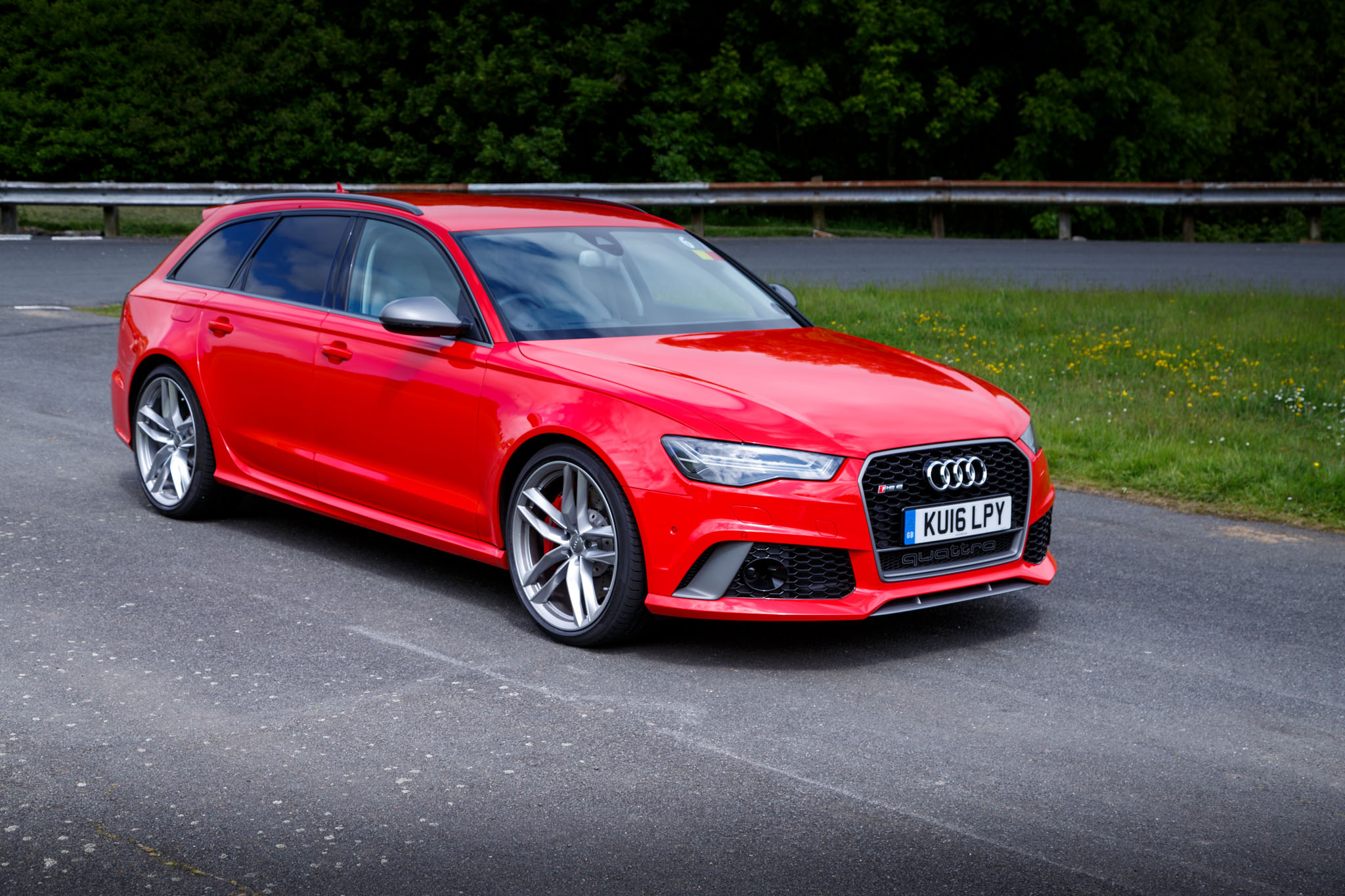 2016 Audi RS6 Avant Review