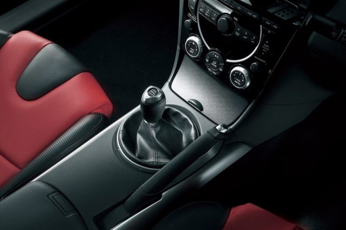 manual clutch gearbox selector gearstick RX8 - What is Double Clutching 