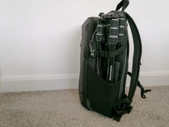 However, just one big tripod makes the whole bag a bit weighty to one side.
