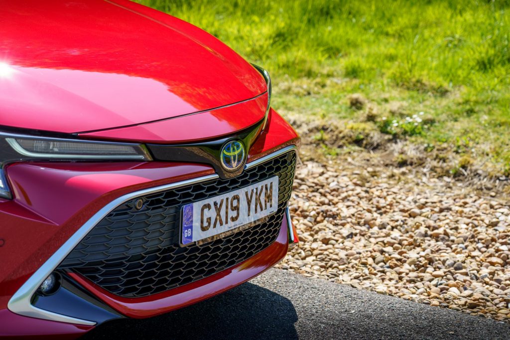 Toyota Camry XSE Red Interior Spec, Trim, Review, Buying Guide
