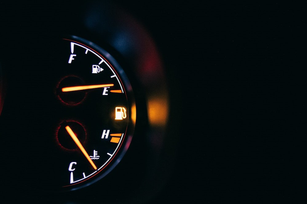 can i sit in my car while getting gas