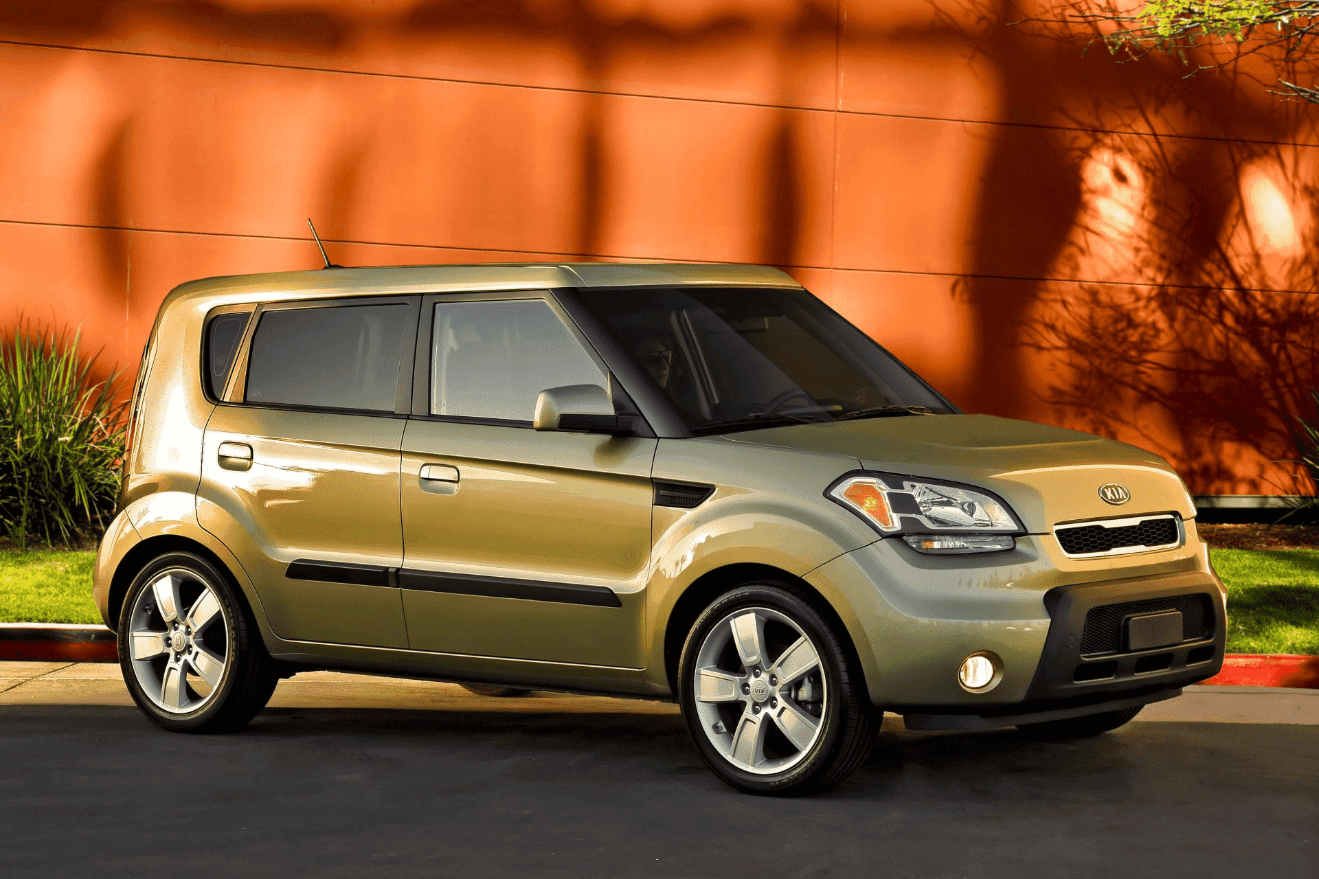 2011 Kia Soul Problems 🏎️ Reliability, Issues, Best & Worst Years