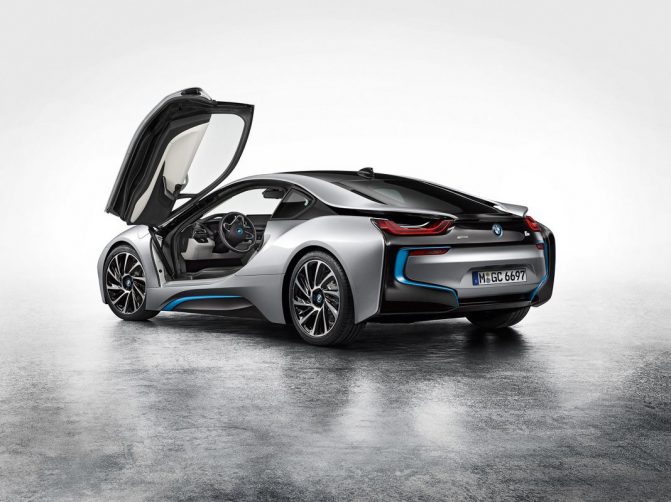 BMW i8 4