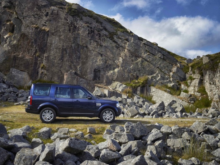 2014 Land Rover Discovery, Freshly Designed and Improved. LR DISCOVERY 2014 030913 LOC 2 HI 1334x1000