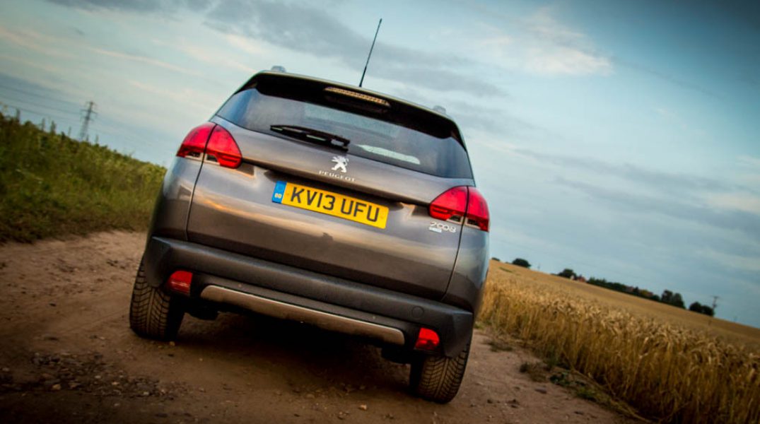 Peugeot 2008 Crossover 32