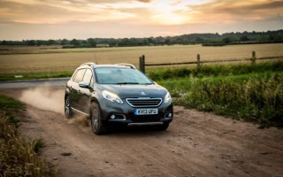 Peugeot 2008 Crossover 6