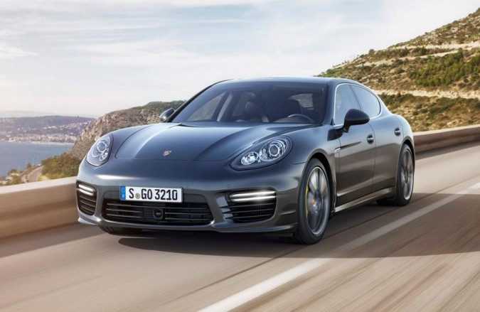 2014 Porsche Panamera Turbo S (3)