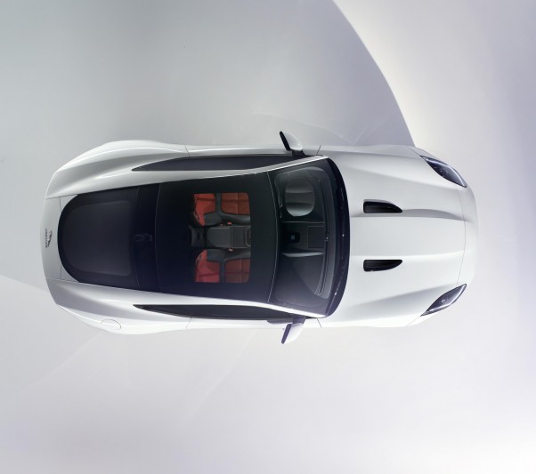 jag_f-type_coupé_studio_white_061113_01 (1)