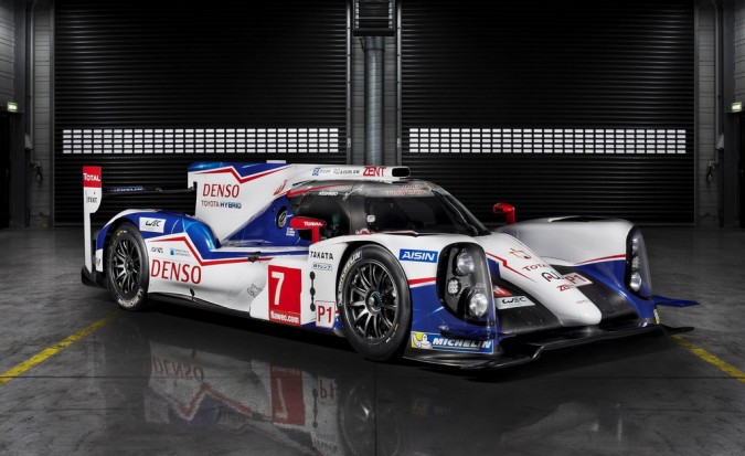 Toyota TS040 Hybrid LMP1 (4)