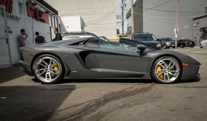 Lamborghini Aventador Spyder 10