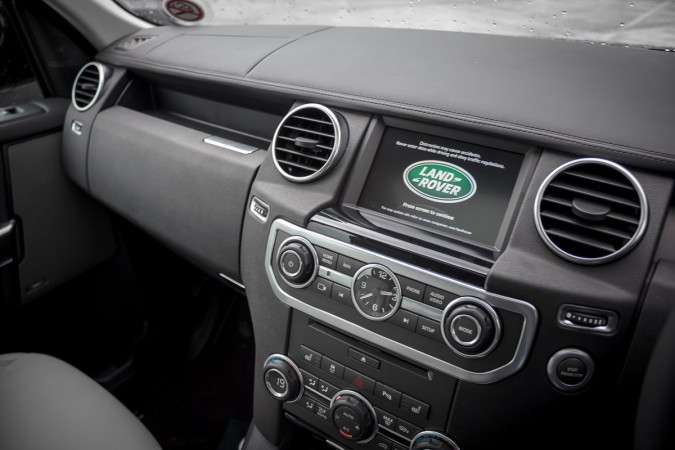 Land Rover Discovery XXV SMMT 2014 (23)