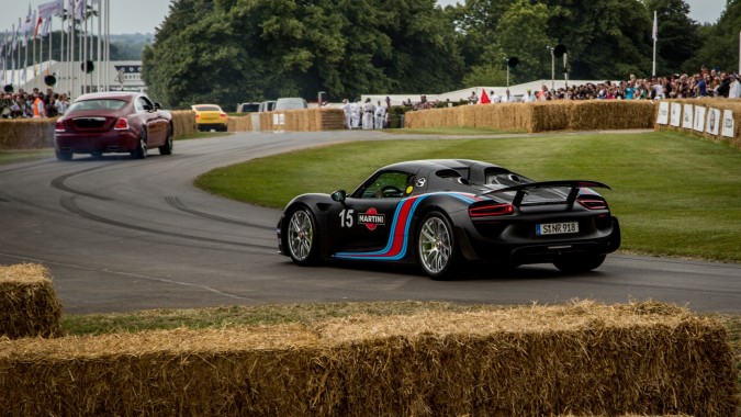 Porsche 918 Spyder (15)