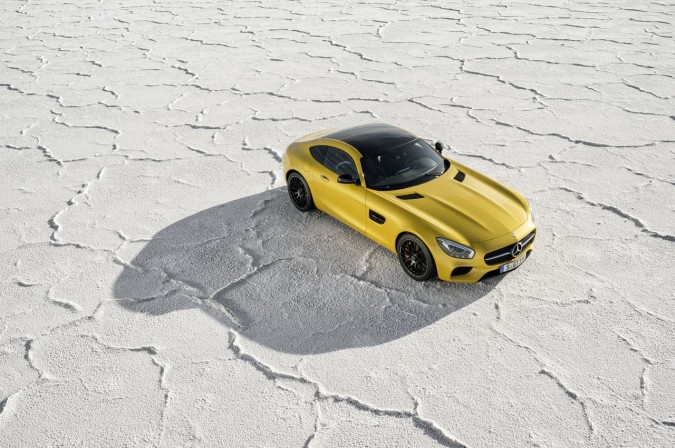 2015-mercedes-amg-gt-037-1