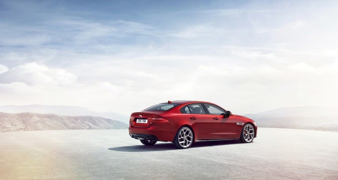 Jaguar XE (9)