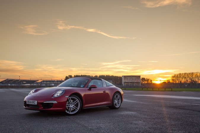 Porsche 911 Targa 4-302