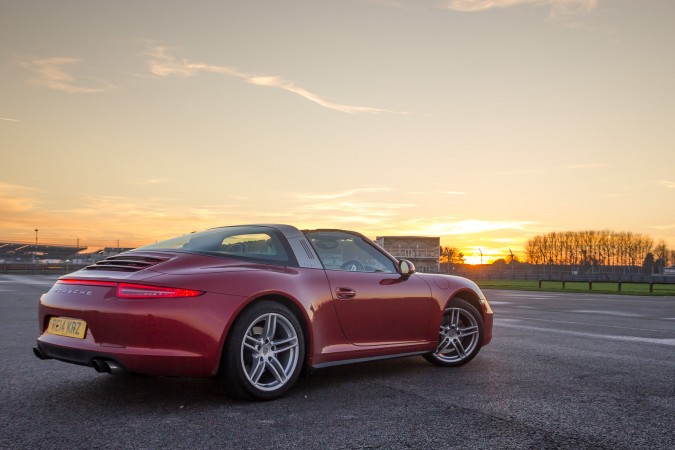 Porsche 911 Targa 4-318