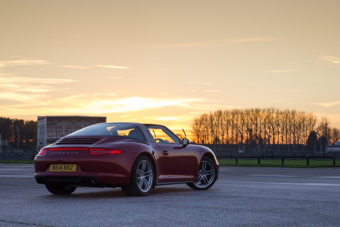 Porsche 911 Targa 4-322