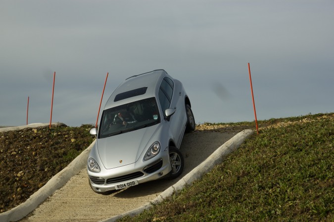 Porsche Cayenne off road down hill