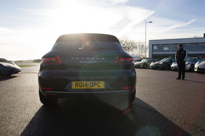 Porsche Macan Turbo-13