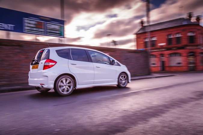 Honda Jazz Si Panning shot car white