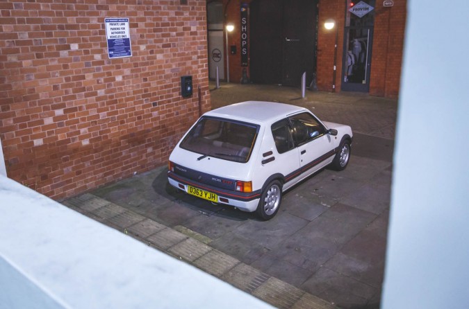 Pug 205 GTI (13)