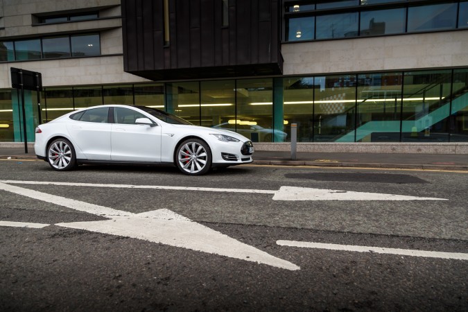 Tesla Model S P85 Birmingham 34