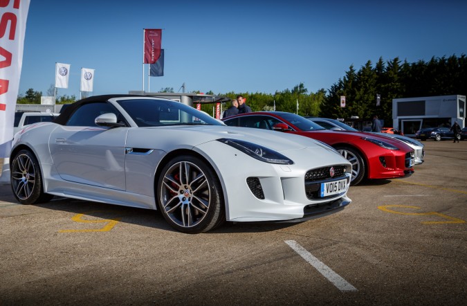 Jaguar F-Type V8R Convertible 1