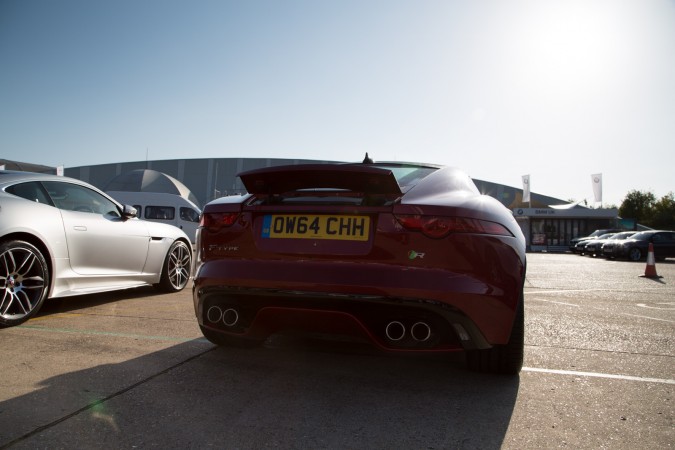 Jaguar F-Type V8R Coupe 2