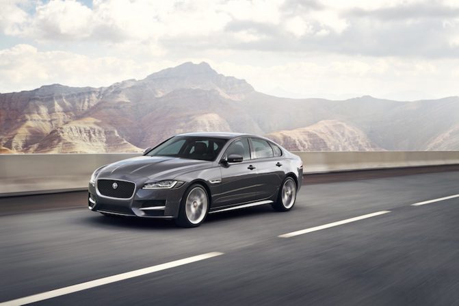 Jaguar XF 2015 3