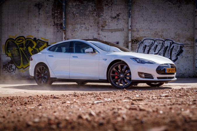 Tesla Model S P85D 5