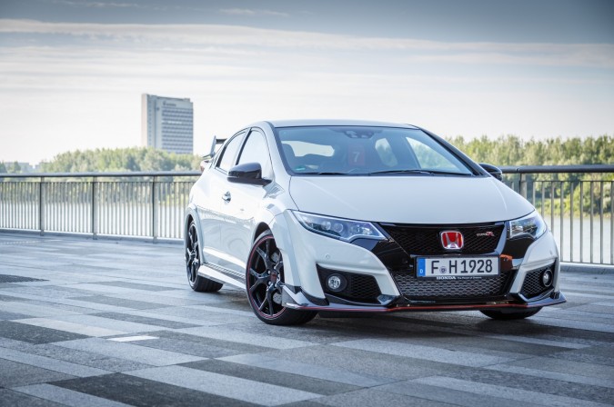 2015 Honda Civic  Type R 2