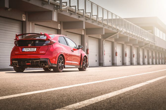 2015 Honda Civic Type R Feature 12