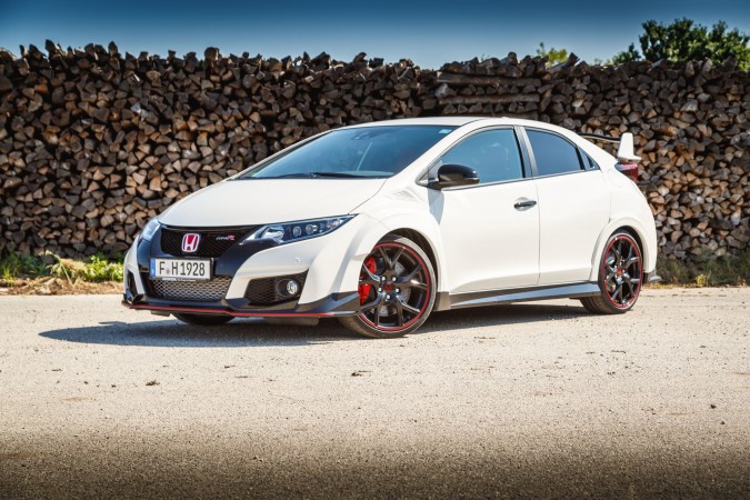 2015 Honda Civic Type R Road 57