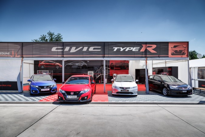 2015 Honda Civic Type R Track 1