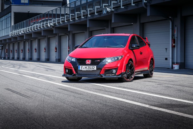 2015 Honda Civic Type R Track 10