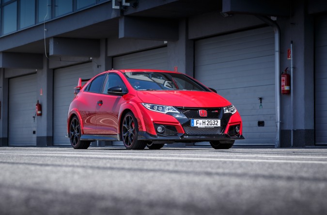 2015 Honda Civic Type R Track 23