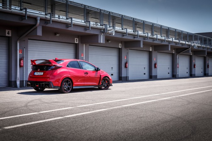 2015 Honda Civic Type R Track 29