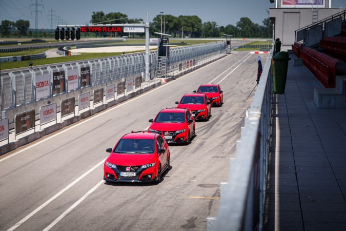 2015 Honda Civic Type R Track 35