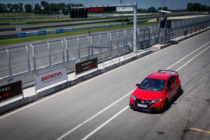 2015 Honda Civic Type R Track 43